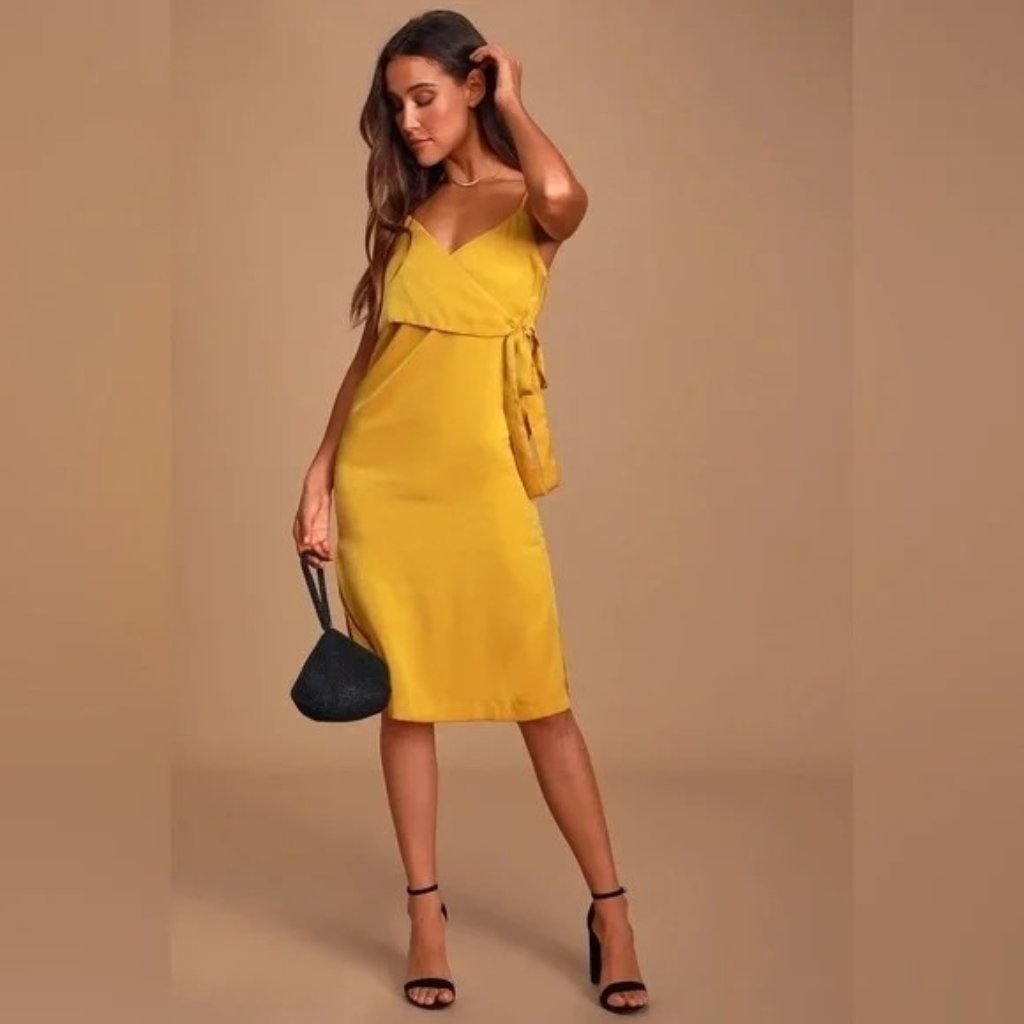 New Lulus J.O.A. Yellow Mustard Satin Midi Wrap Dress Size Large T1